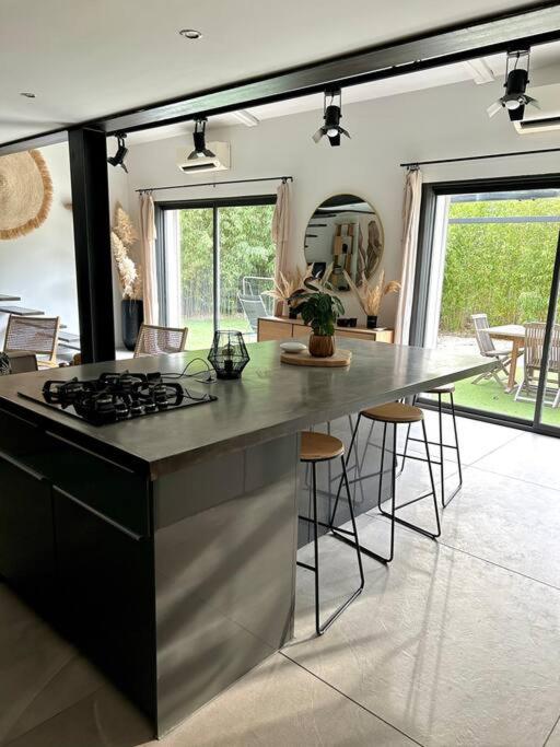 Superbe Maison Avec Jacuzzi Ventabren エクステリア 写真