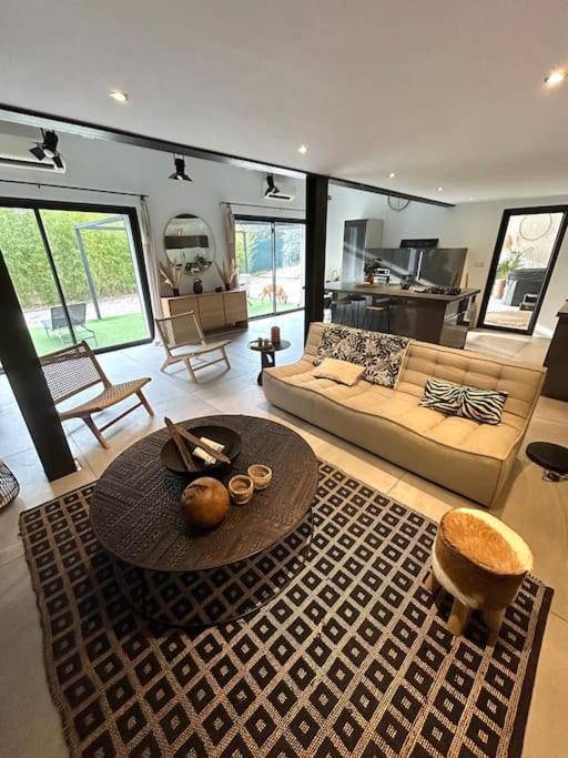 Superbe Maison Avec Jacuzzi Ventabren エクステリア 写真